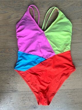 Retro Women’s One Piece Swimsuit in Large